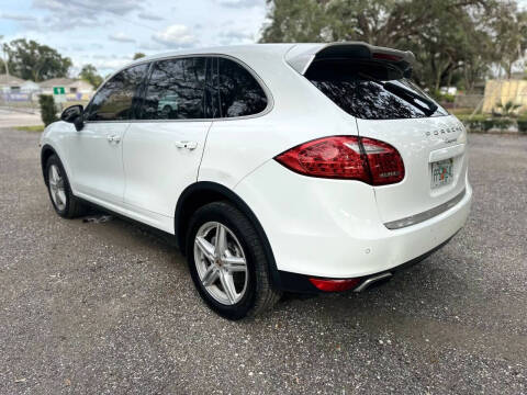 2014 Porsche Cayenne Platinum
