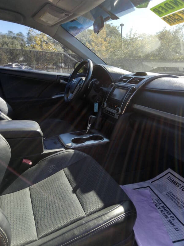 2014 Toyota Camry SE