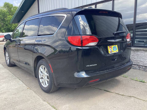 2020 Chrysler Voyager LXi