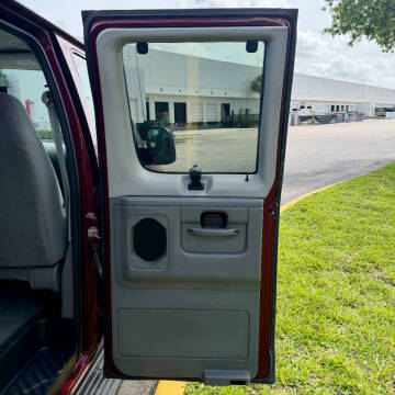 2008 Ford E-Series E-350 SD XLT