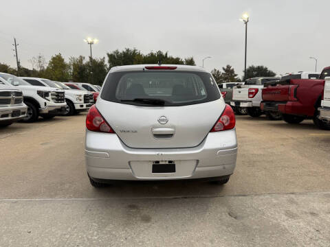 2008 Nissan Versa 1.8 S