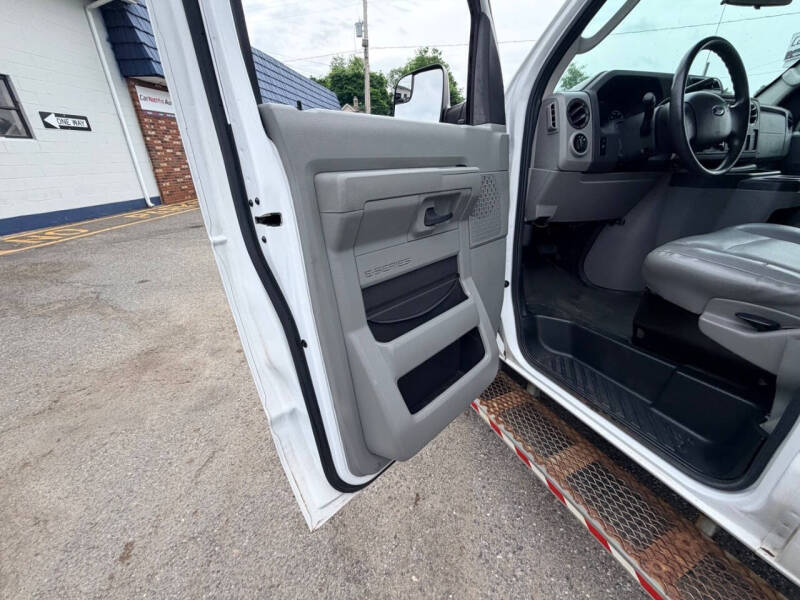 2014 Ford E-Series