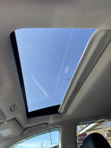 2017 Nissan Pathfinder SL