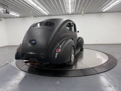 1940 Ford Deluxe