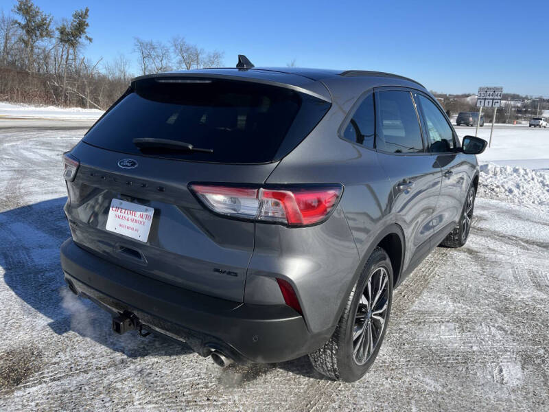 2022 Ford Escape SEL