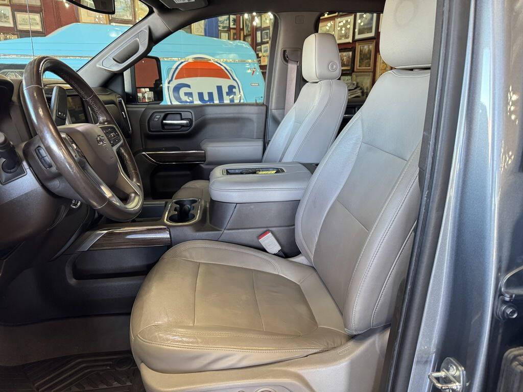 2020 Chevrolet Silverado 1500 3