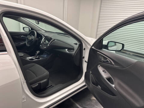 2024 Chevrolet Malibu LT