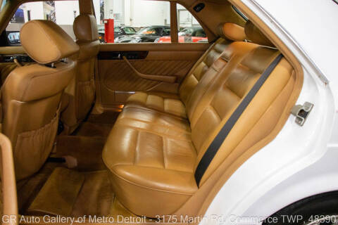 1991 Mercedes-Benz 560-Class 560 SEL