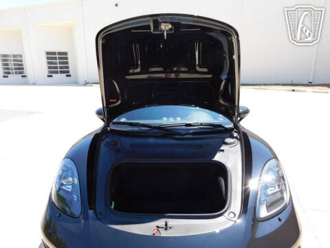 2021 Porsche 718 Boxster