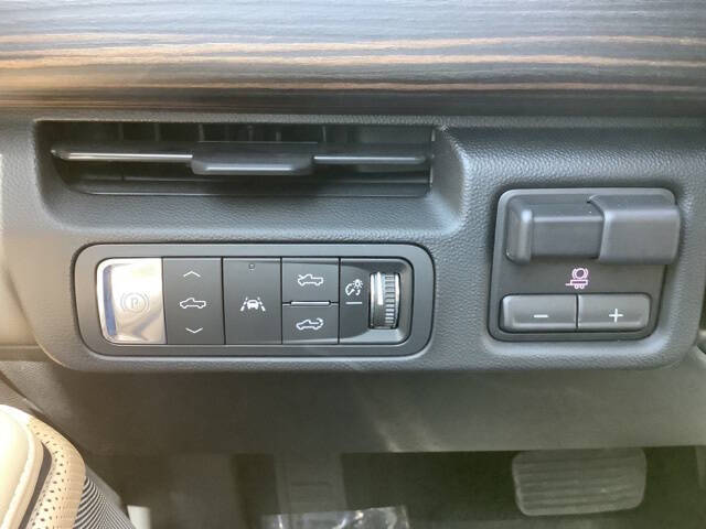 2025 GMC Sierra EV Denali