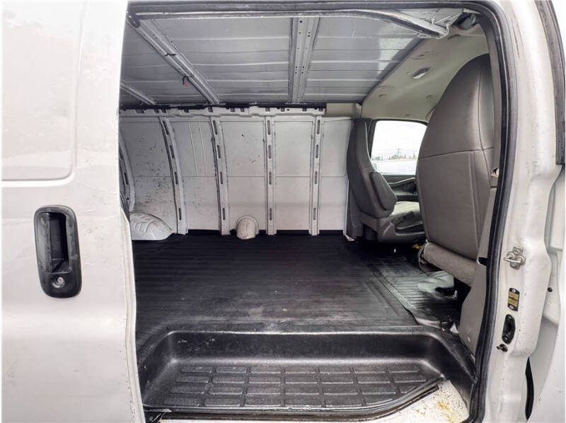 2020 Chevrolet Express 2500