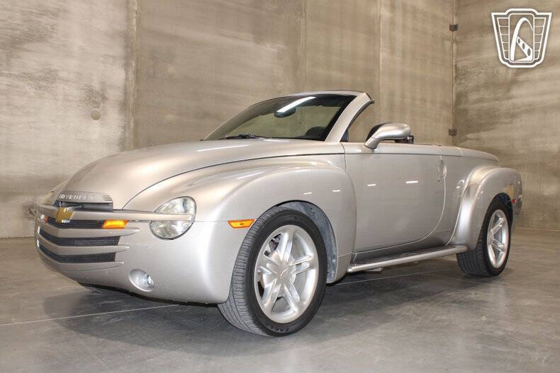 2004 Chevrolet SSR LS