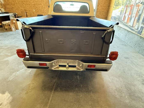 1965 Ford F-100