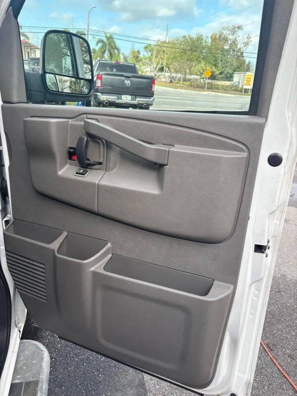2020 GMC Savana 2500