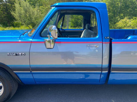 1992 Dodge RAM 150 LE