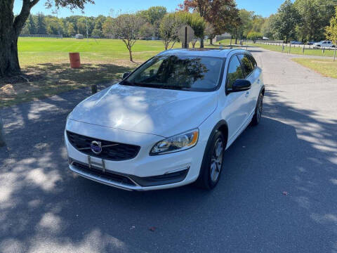 2015 Volvo V60 Cross Country T5