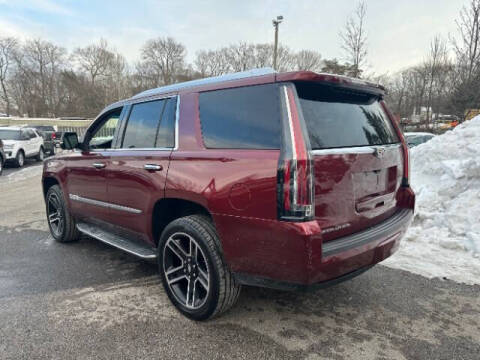 2017 Cadillac Escalade Luxury