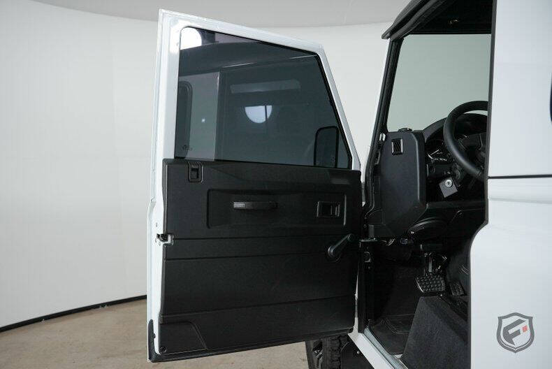 1986 Land Rover Defender