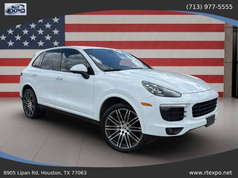 2017 Porsche Cayenne Platinum Edition