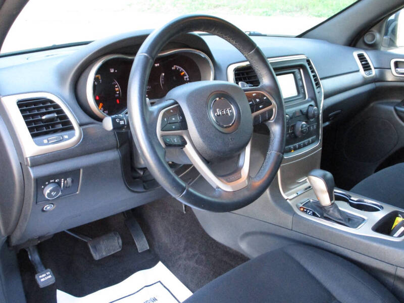 2017 Jeep Grand Cherokee Laredo