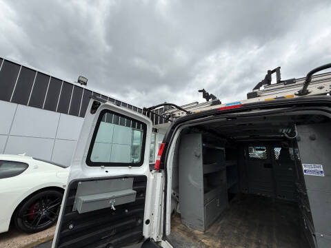 2018 GMC Savana 2500