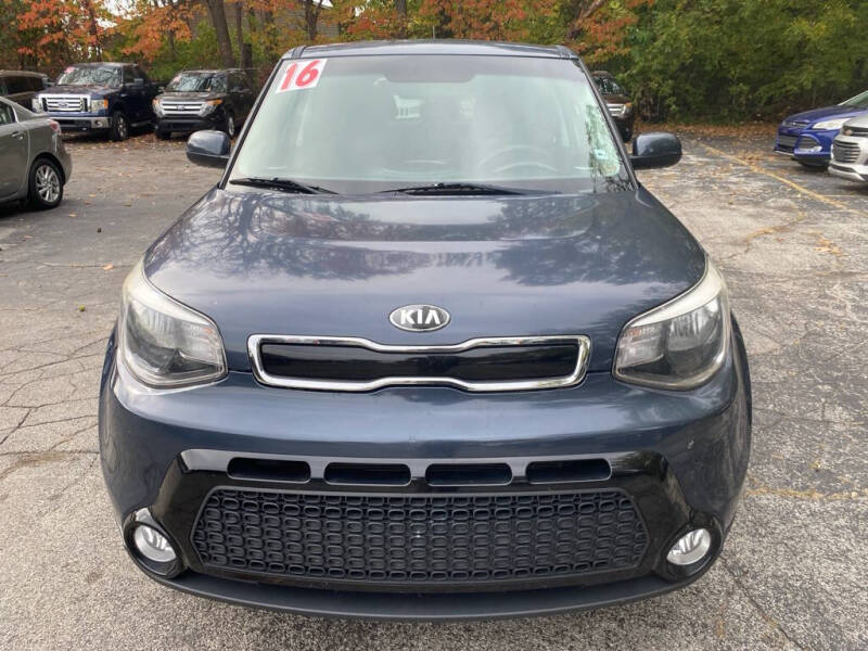 2016 Kia Soul +