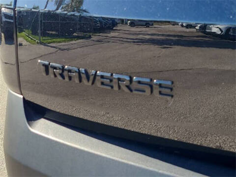 2023 Chevrolet Traverse RS