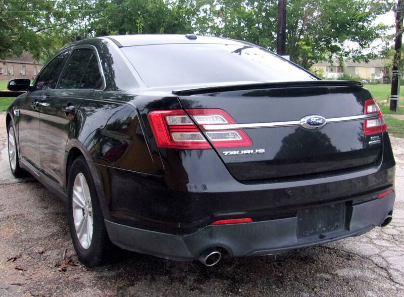 2014 Ford Taurus SEL