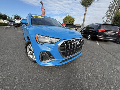 2022 Audi Q3 quattro S line Premium 45 TFSI