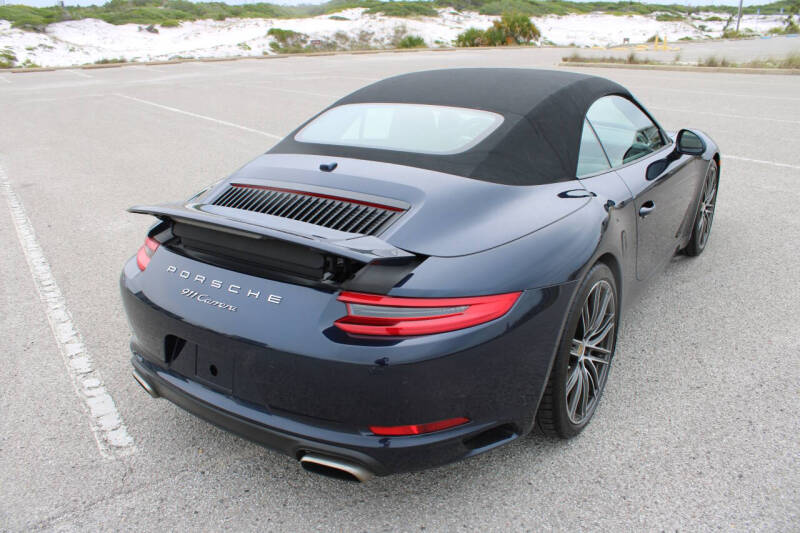 2018 Porsche 911 Carrera