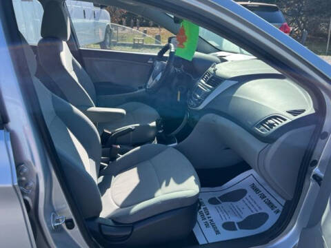 2013 Hyundai Accent GLS