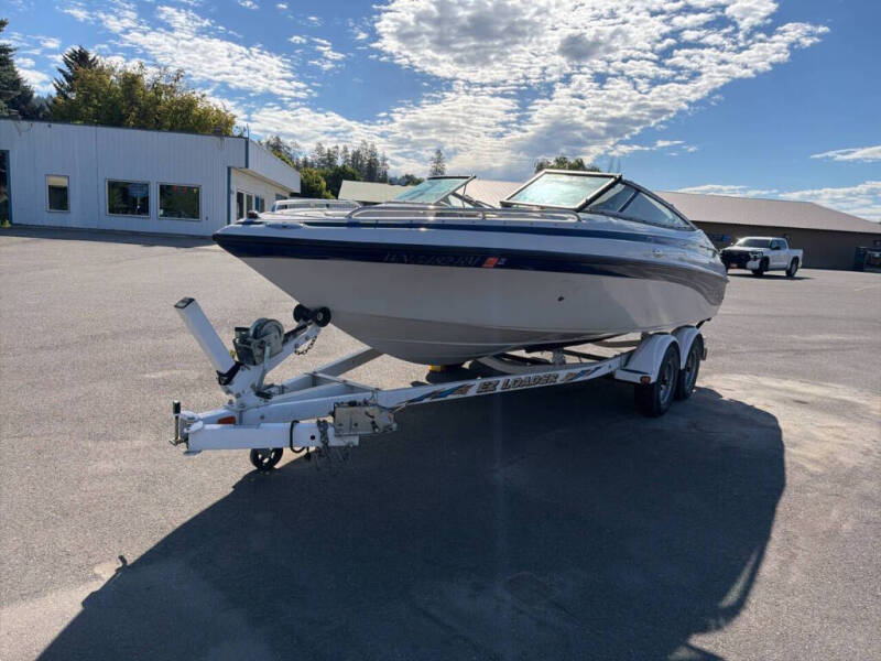 2004 Crownline 202BR
