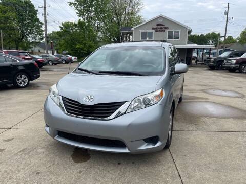2013 Toyota Sienna for sale at Owensboro Motor Co. in Owensboro KY