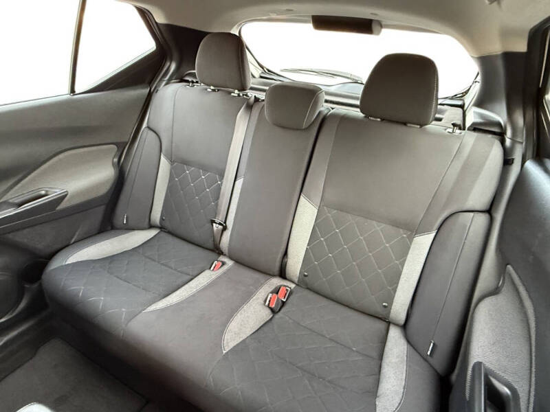 2020 Nissan Kicks SV