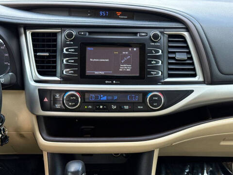 2014 Toyota Highlander LE Plus