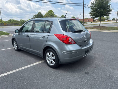 2009 Nissan Versa 1.8 S