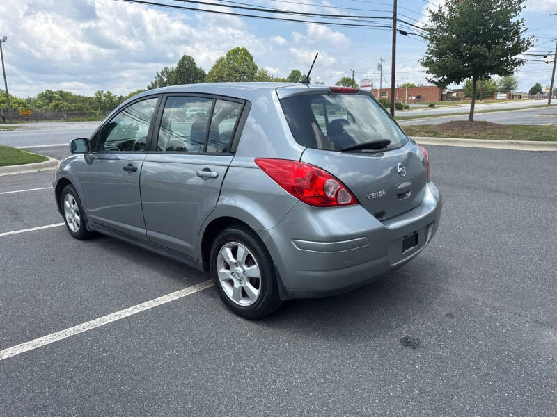 2009 Nissan Versa 1.8 S