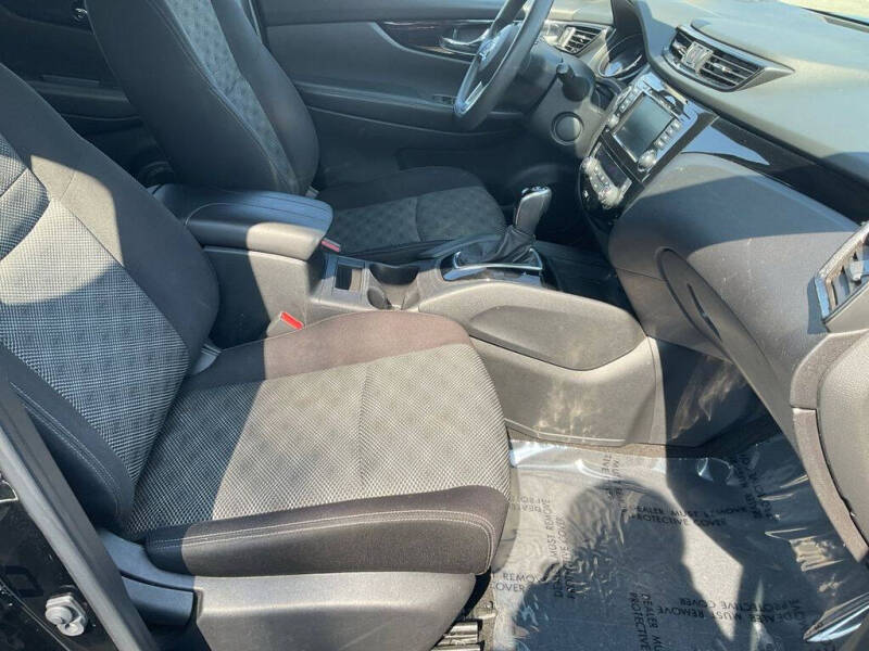 2020 Nissan Rogue Sport SV