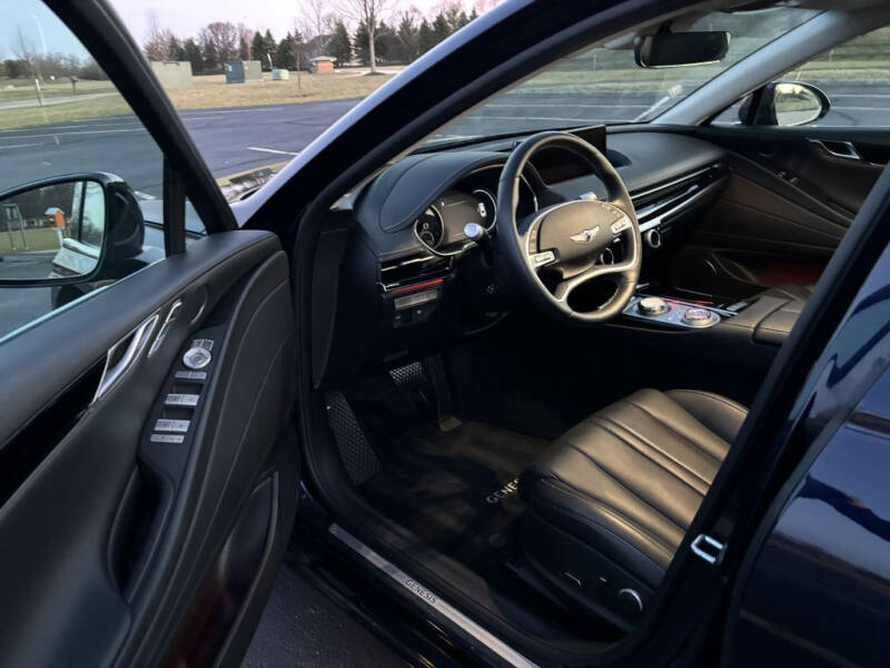 2023 Genesis G80