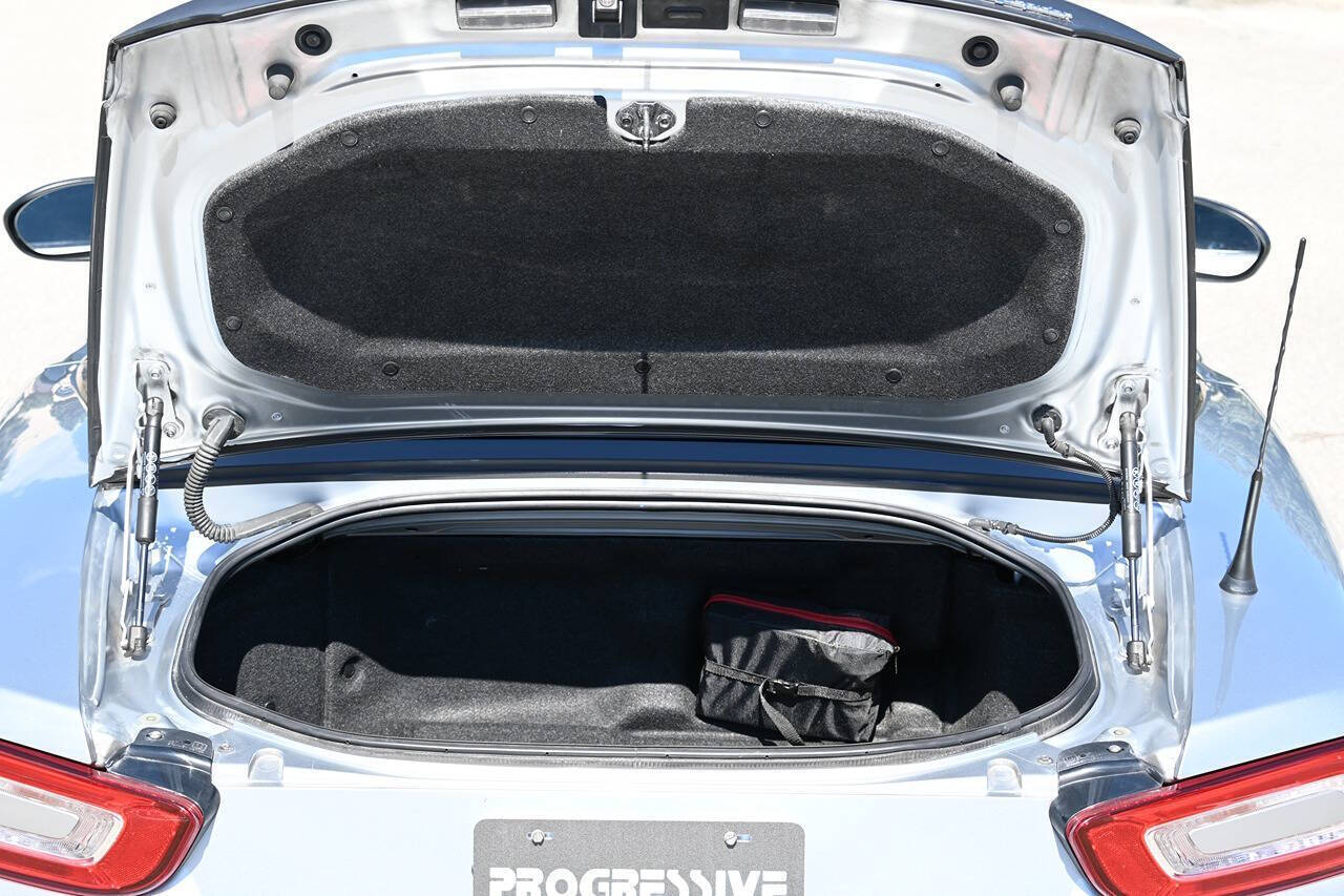 2018 FIAT 124 Spider 23