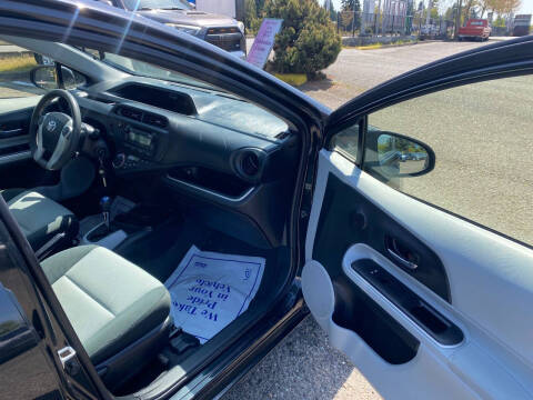 2014 Toyota Prius c Two