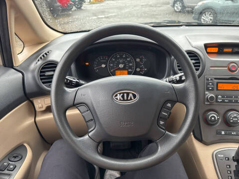 2008 Kia Rondo LX
