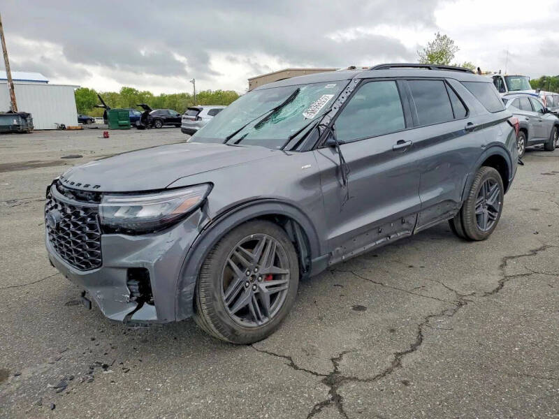 2025 Ford Explorer ST-Line