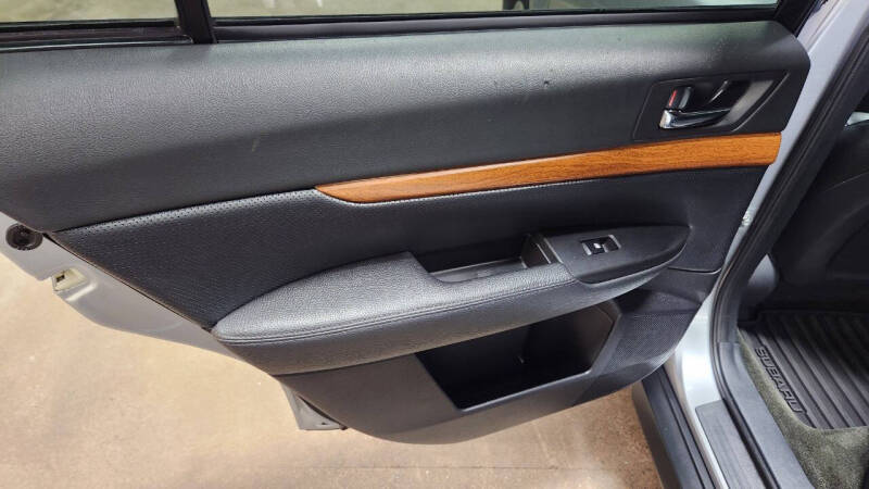 2013 Subaru Outback 2.5i Limited