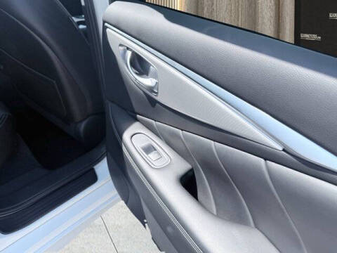 2023 Infiniti Q50 Luxe