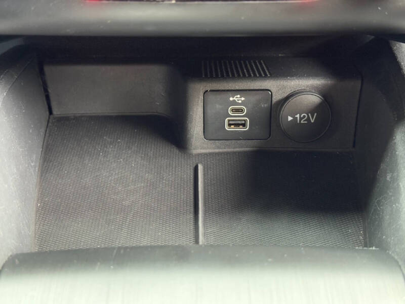 2024 Ford Escape Hybrid ST-Line Select