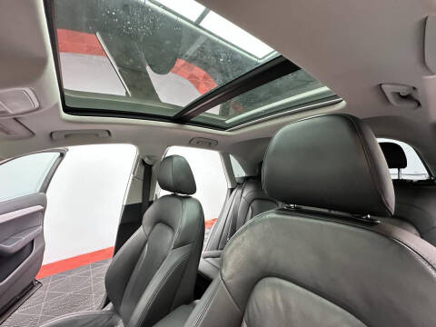 2015 Audi Q3 2.0T quattro Prestige