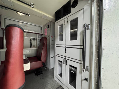 2010 Ford E-Series E-450 SD