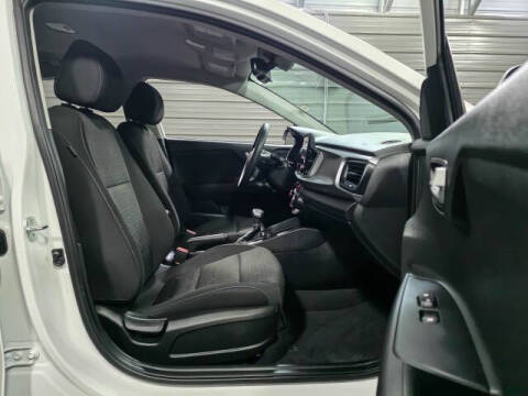 2023 Kia Rio 5-Door S