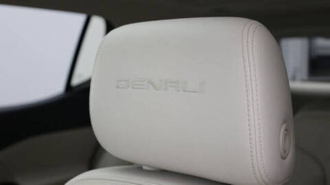 2020 GMC Acadia Denali